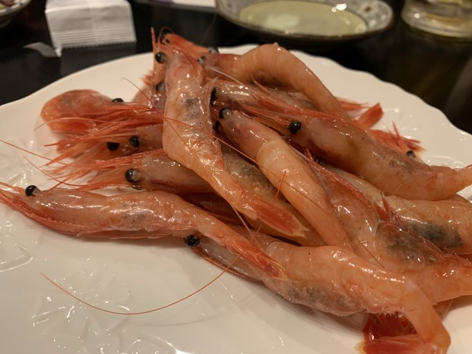 お通しでアマエビの掴み取りした。 