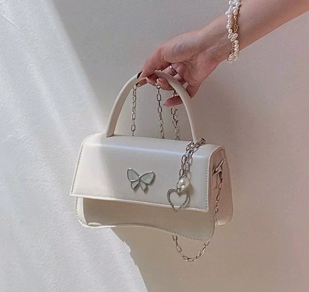 Pretty hand bag &amp; sling bag🍂

-a thread-
