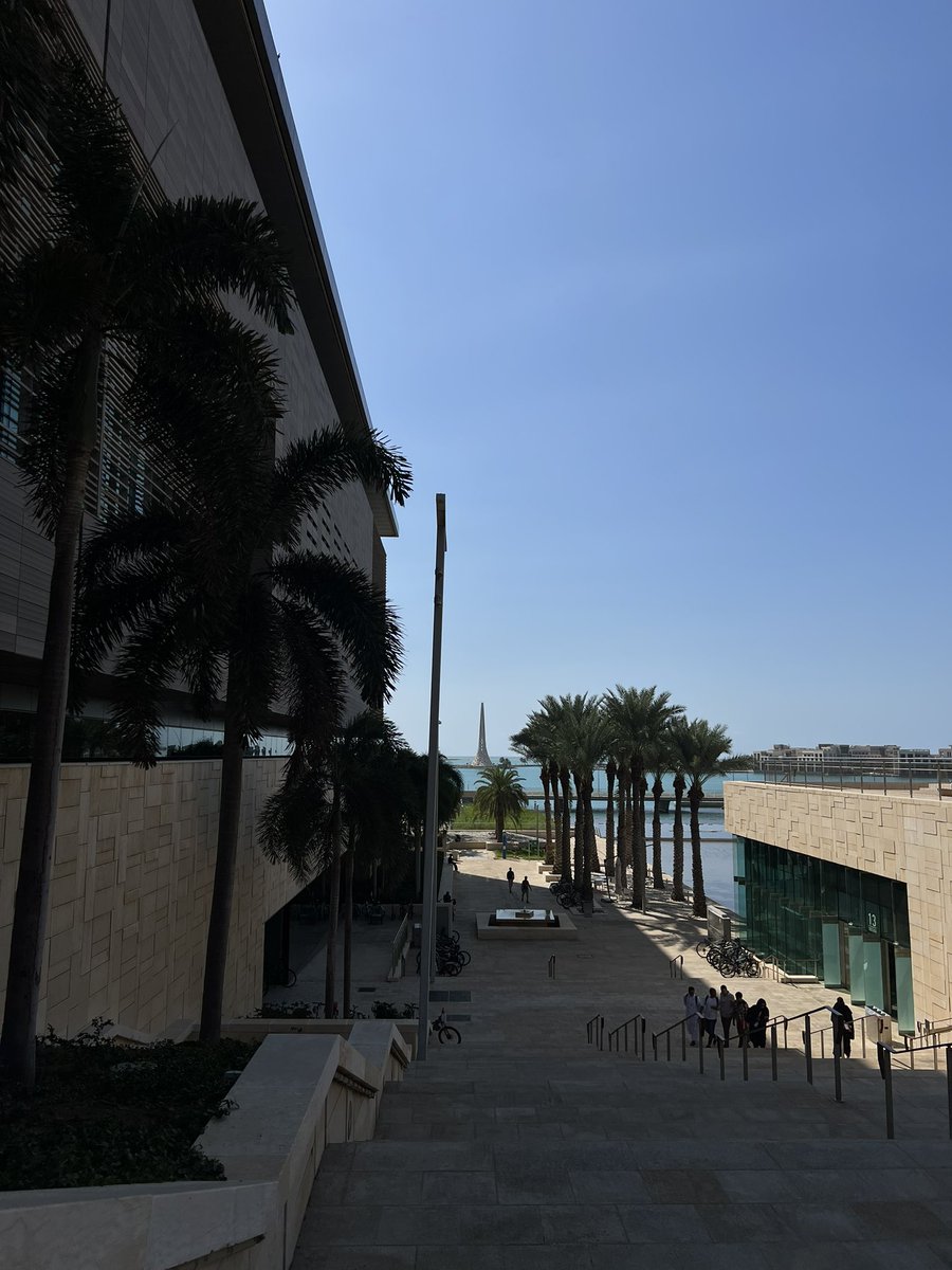 Muntaha_dh's tweet photo. I completed the second stage of the KAUST program. It was a week filled with learning a lot. Thank you @KAUST_Academy for this opportunity, @Dr_S_Albarakati , Prof. David, Prof. Naeemallah, and the TAs. It was a truly wonderful experience. https://t.co/FsUOkgZeiB