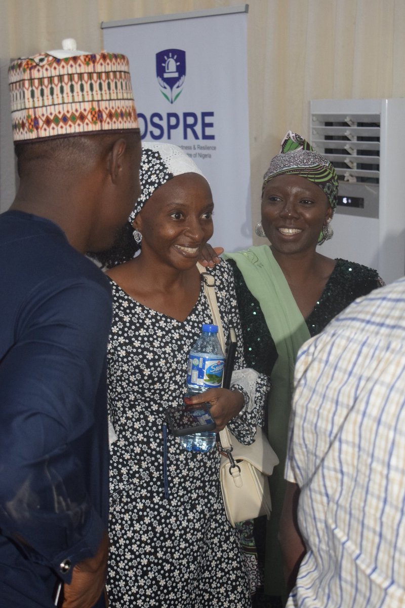 bridge_thatgap's tweet photo. We were represented at the panel discussion of all syndicate groups and also presentations to promote the strenghtening of peace and security in Kaduna state .
#ReducingVulnerability
#EarlyWarningSystem
#BridgeThatGap https://t.co/7EBYoR73fA