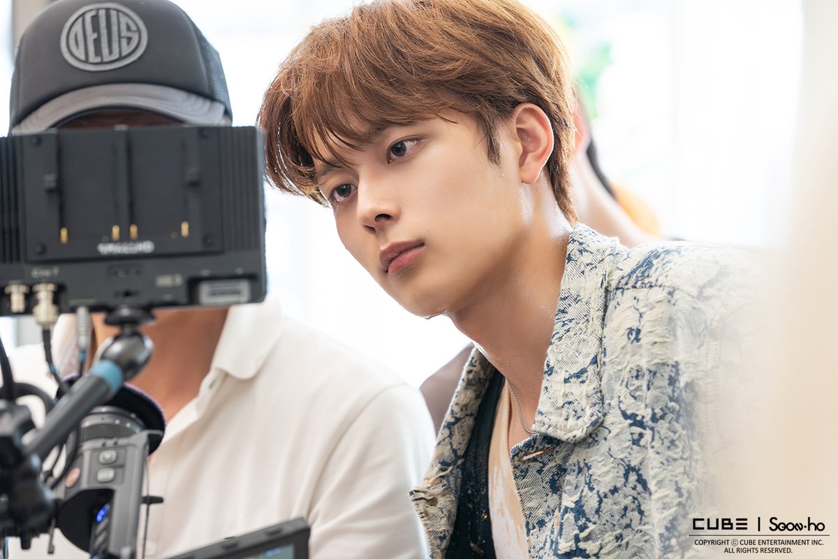 [비하인드] 드라마 ‘열녀박씨 계약결혼뎐’ 촬영 현장 비하인드 1

더 많은 사진은 아래의 링크에서 만나보세요!
📎 naver.me/xwWYd0W8
　
#유선호 #YOO_SEONHO