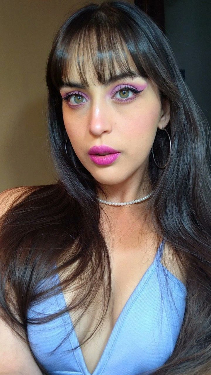 BuzzCast Official on X: 😁We will promote a streamer in each post. If you  want to meet new friends or have interesting things, please send us a  private message with a picture.😁