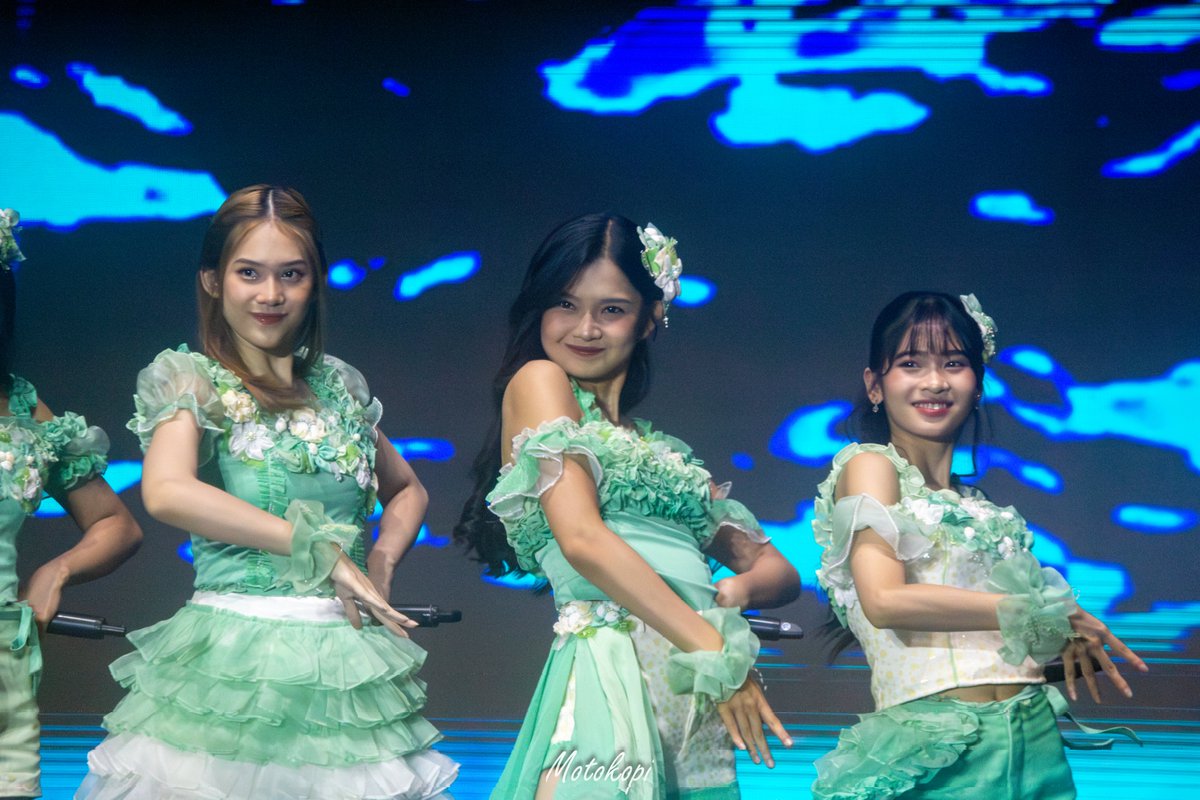 Moto_Kopi's tweet image. [19.11.23]

Tangga 🫢
@Y_ChikaJKT48
@C_IndahJKT48
@S_FloraJKT48

📌Jakjapan Matsuri

#JKT48 
#ENJOOOY