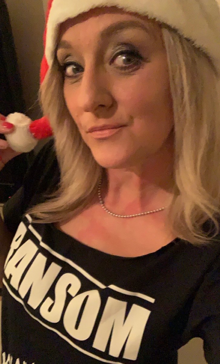 ginalinstead1's tweet photo. @BBC6Music @Ransom48661914 for me please ♥️🙏🏻supporting new music!  #TShirtDay  https://t.co/N5goq8aaUf https://t.co/d2QDyfOeFB
