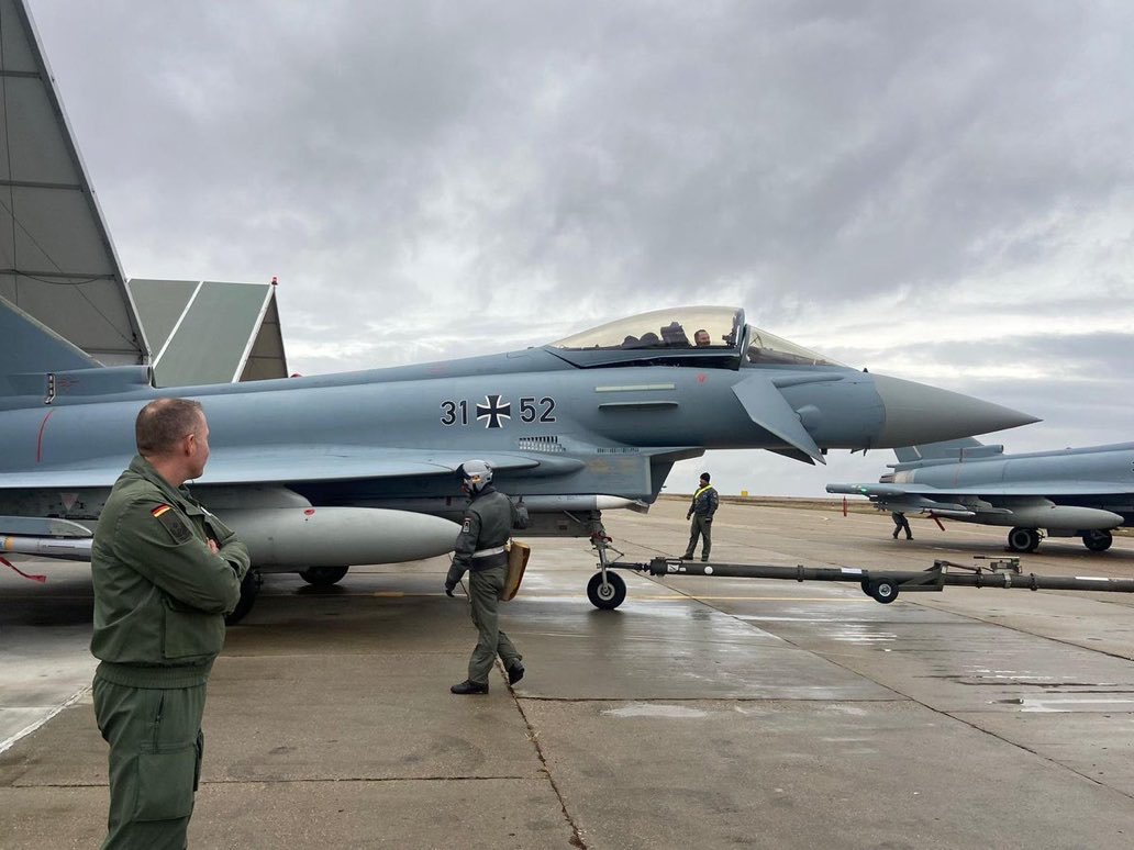 🇩🇪@Team_Luftwaffe @eurofighter s arrived in🇷🇴 for #NATO enhanced Air Policing demonstrating Alliance cohesion & supporting #DeterAndDefend mission on the eastern flank #SecuringTheSkies Read more about 🇩🇪 contributions to NATO Air Policing at ac.nato.int/archive/2023/D…