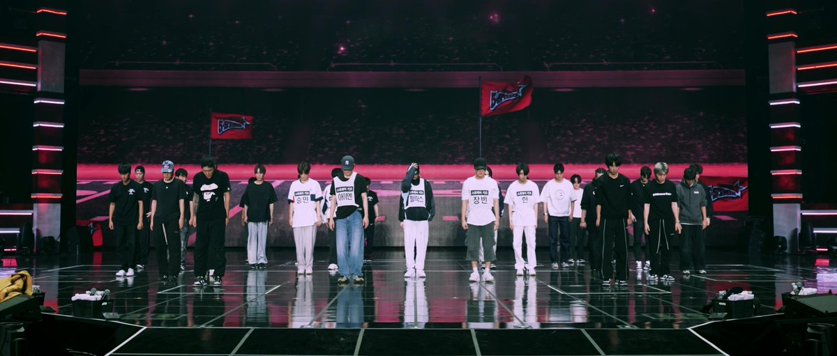 Stray_Kids's tweet photo. Stray Kids(스트레이 키즈) "MEGAVERSE"
Dance Practice Video

https://t.co/AtdTJp2rhB

#StrayKids #스트레이키즈
#樂_STAR #ROCK_STAR
#락 #樂 #LALALALA
#MEGAVERSE
#YouMakeStrayKidsStay https://t.co/lzqplSemzQ