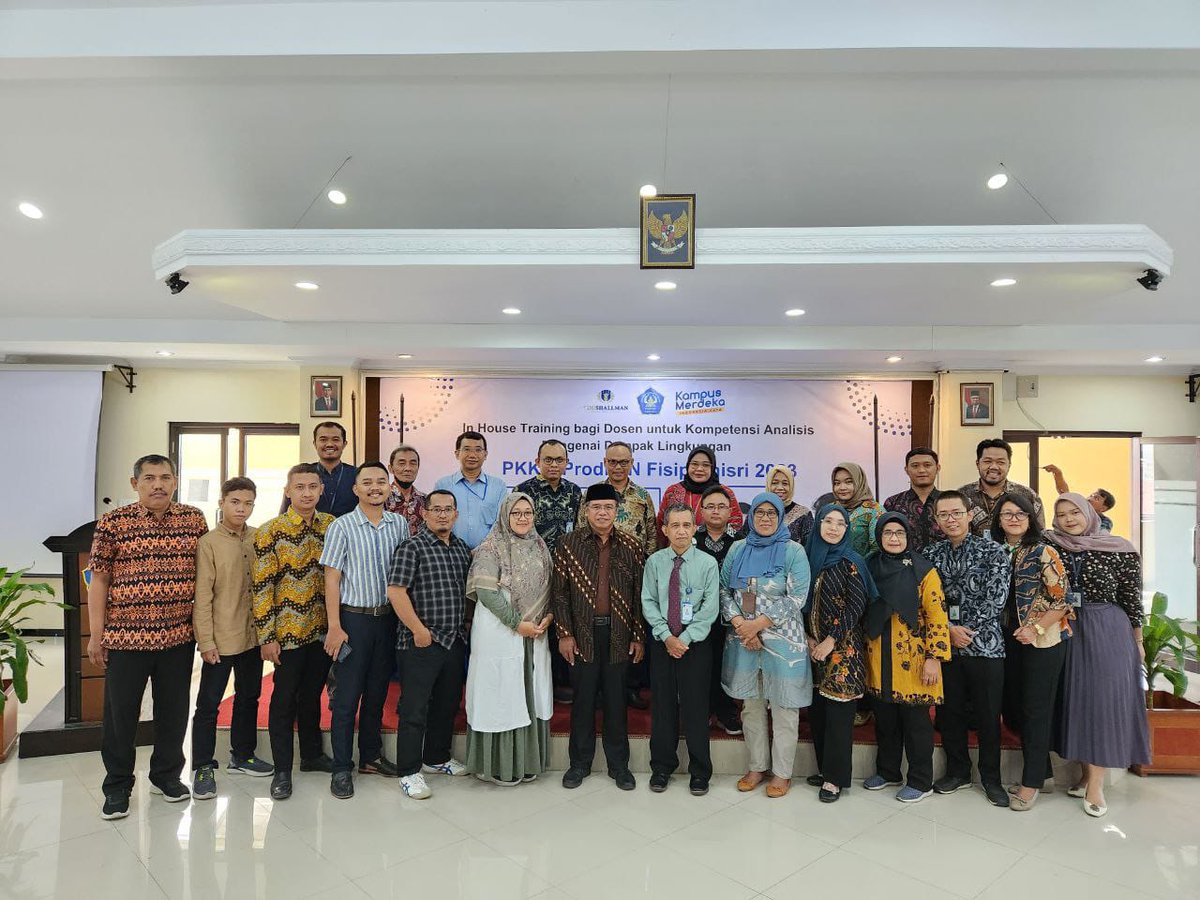 Beberapa hari berkejaran di sekitar joglosemar, terus ikhtiar dalam pengabdian bersama para kawan.