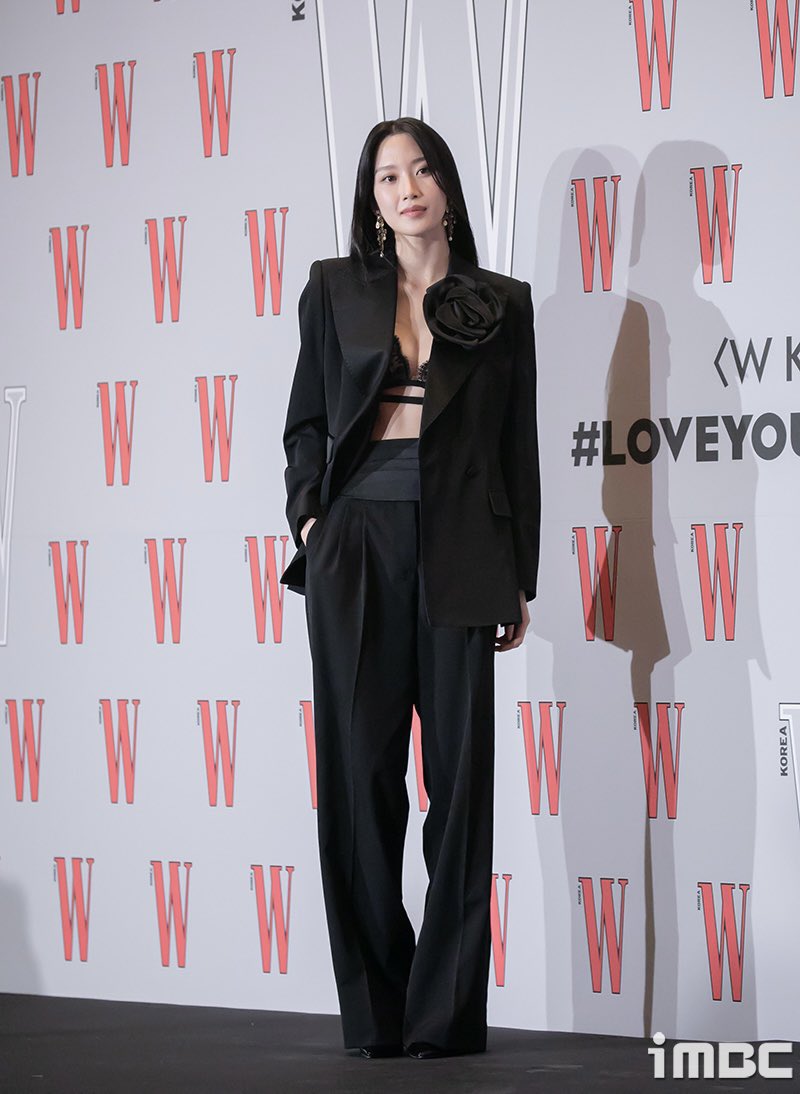hallomki's tweet photo. 241123 Kayoung at the red carpet #yourW #LoveyourW2023
😍😍😍😍😍😍😍
#Wkorea #Munkayoung #Moongayoung #문가영 https://t.co/8ldwFVudRh