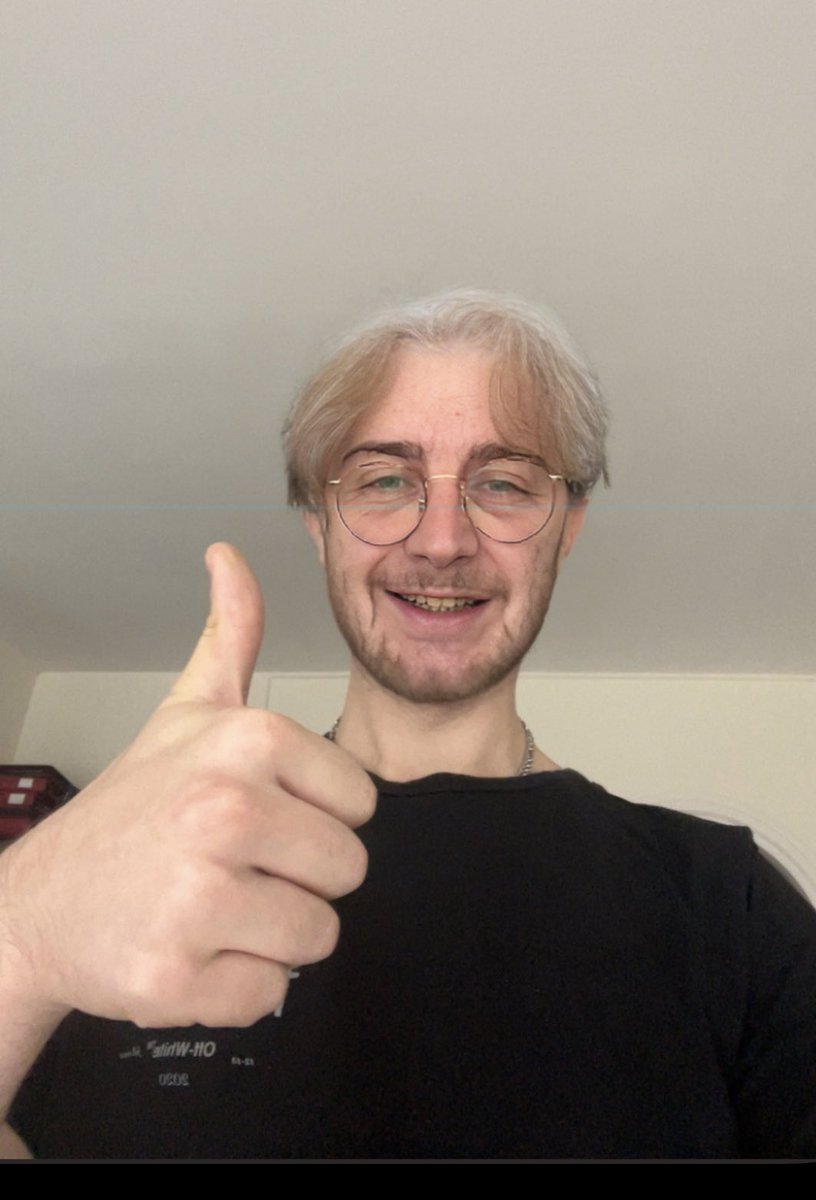 Theorus_'s tweet photo. J’ai 23 ans https://t.co/ixXQOLMteZ