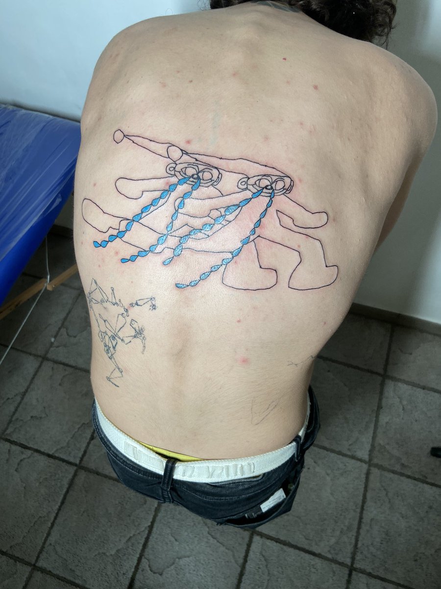 marinitadimetu's tweet photo. cool tattoo i did last week give it some love if you are a cool person (๑･̑◡･̑๑) ! ! ! https://t.co/ANd8JcimiE
