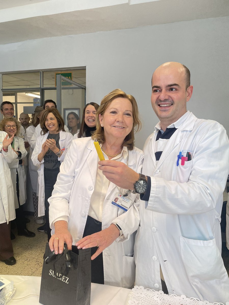 Farmacia_LaPaz's tweet photo. Muchas gracias @PilarGomezSalce por todos estos años de trabajo y dedicación a esta bonita profesión, eres un referente para todos nosotros 🩵
Hoy te despedimos con mucha emoción🥹 pero siempre tendrás tu sitio en la Botica del Hospital La Paz 🤗 https://t.co/t1WU3CrGy4