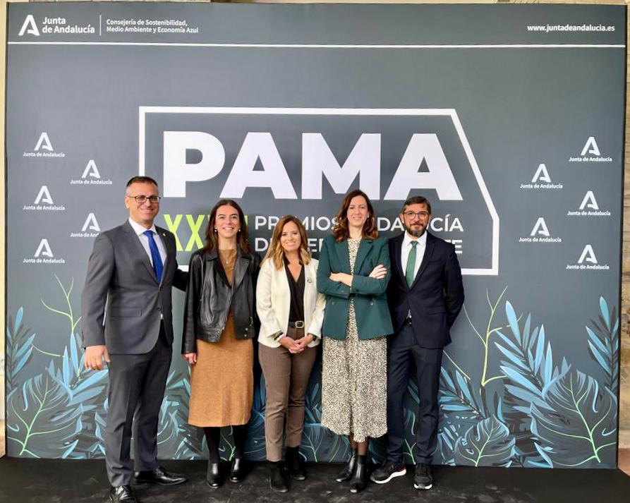 En unos minutos comenzará la entrega de los #PAMA23
COAMBA recibirá el premio #compromisoambiental
📹 ¡Puedes seguirlo en #directo a partir de las 12:00! premiospama.es/streaming/
<a href="/MedioAmbAND/">Consejería de Sostenibilidad y Medio Ambiente</a> <a href="/RamonFPM/">Ramón Fernández-Pacheco M</a> <a href="/AUrdiales1/">Antonio Urdiales</a>