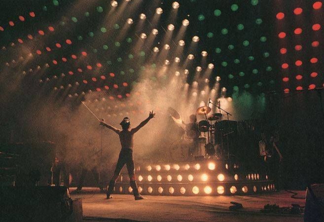 Queen Paraguay tweet media
