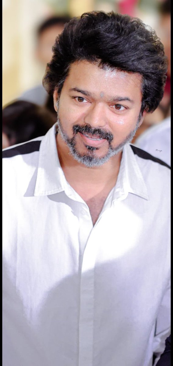 VijayFansTrends's tweet photo. His face card never declines 🤍
@actorvijay https://t.co/Ao1fUF8N91