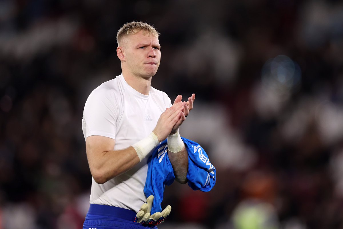 FabrizioRomano's tweet photo. 🔴⚪️ David Raya is unable to face his parent club Brentford… and Arteta has confirmed that Aaron Ramsdale will start in goal for Arsenal.

Last PL game for Ramsdale was on Sept 3 vs Man United. https://t.co/fCXum7M076