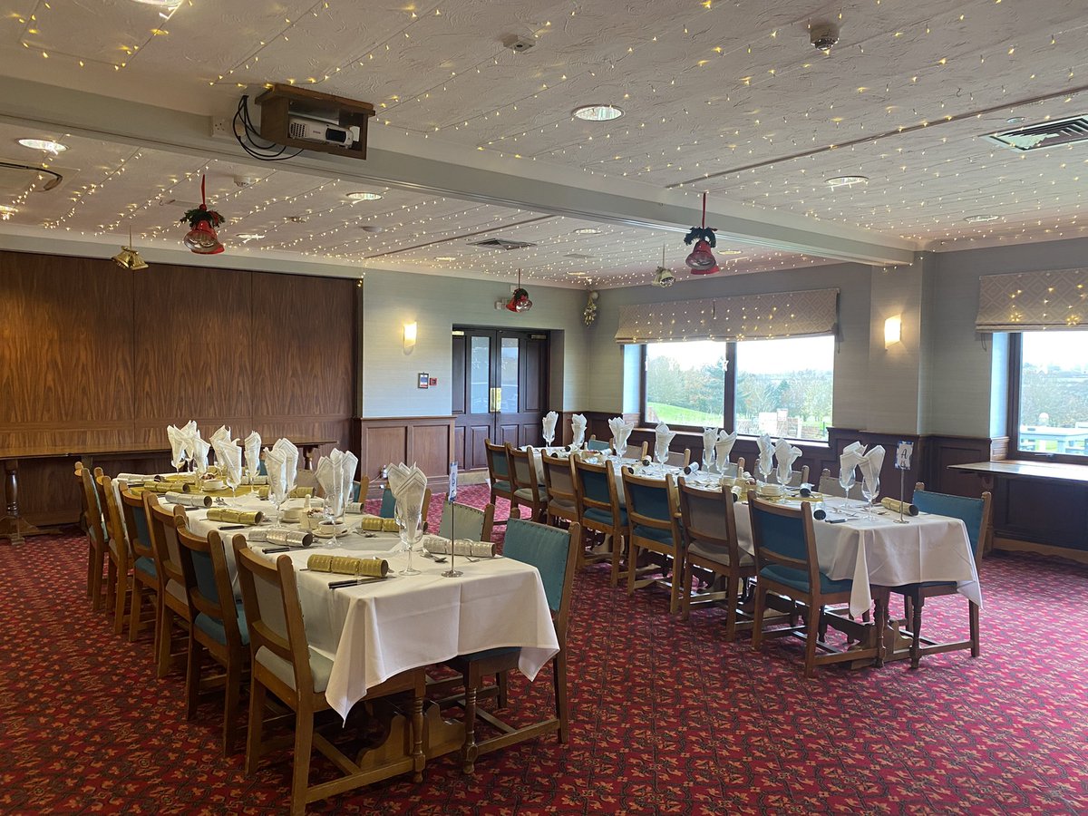 Oake Manor tweet media