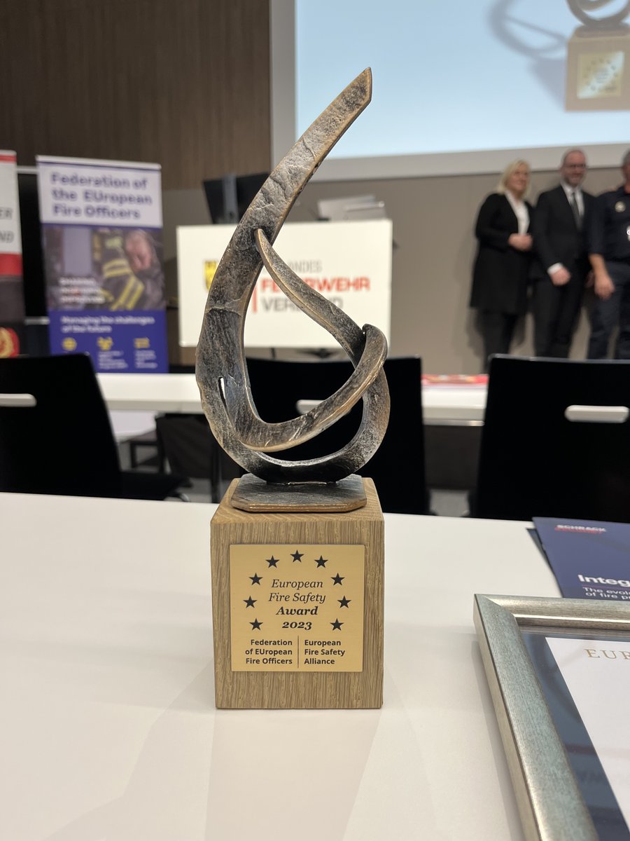 24th November 2023, Second European Fire Safety Education Award 
The LINKS product Feel Safe was awarded the first prize in the ceremony! 
Congratulations to our partners from Save the Children Italy!

links.communitycenter.eu/index.php/Feel…