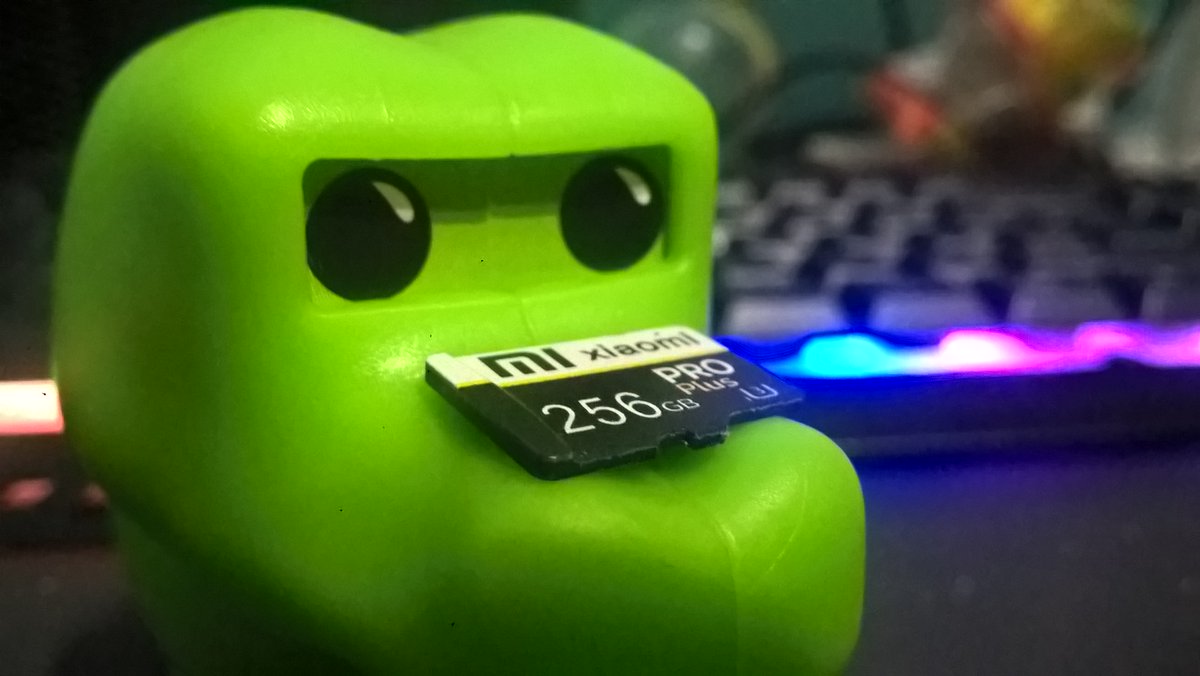 my crock have 256GB of storage on his noise. hmmmmmmmmmmmmmmmmmmmmmmmmm