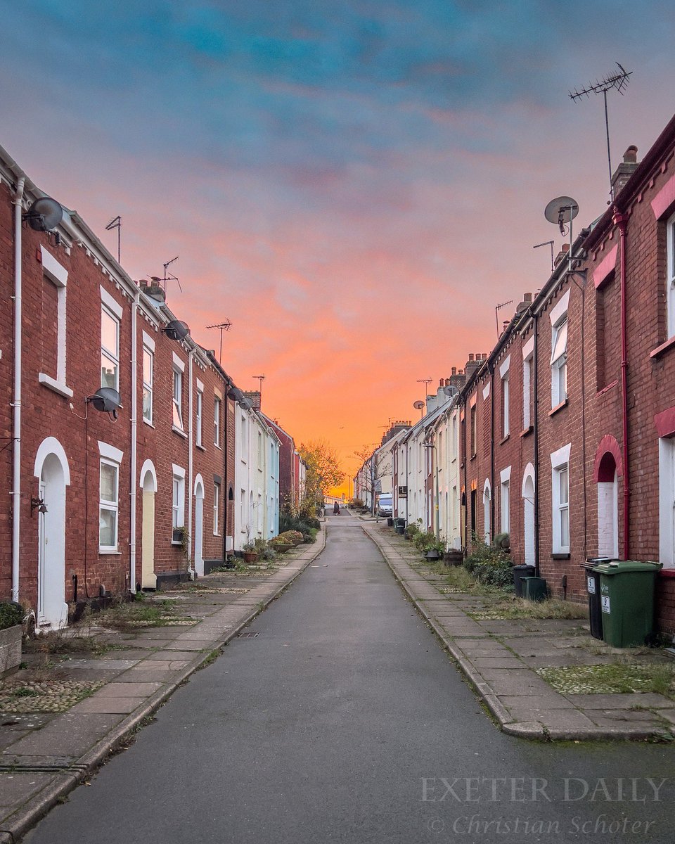 A photo of Exeter every day. (No 1363) 23/11/2023 
Where in Exeter was this great sky? 
#ExeterDaily #Exeter 

linktr.ee/exeterdaily 

#documentaryphotography #streetphotography #travel #street #urban #travelphotography