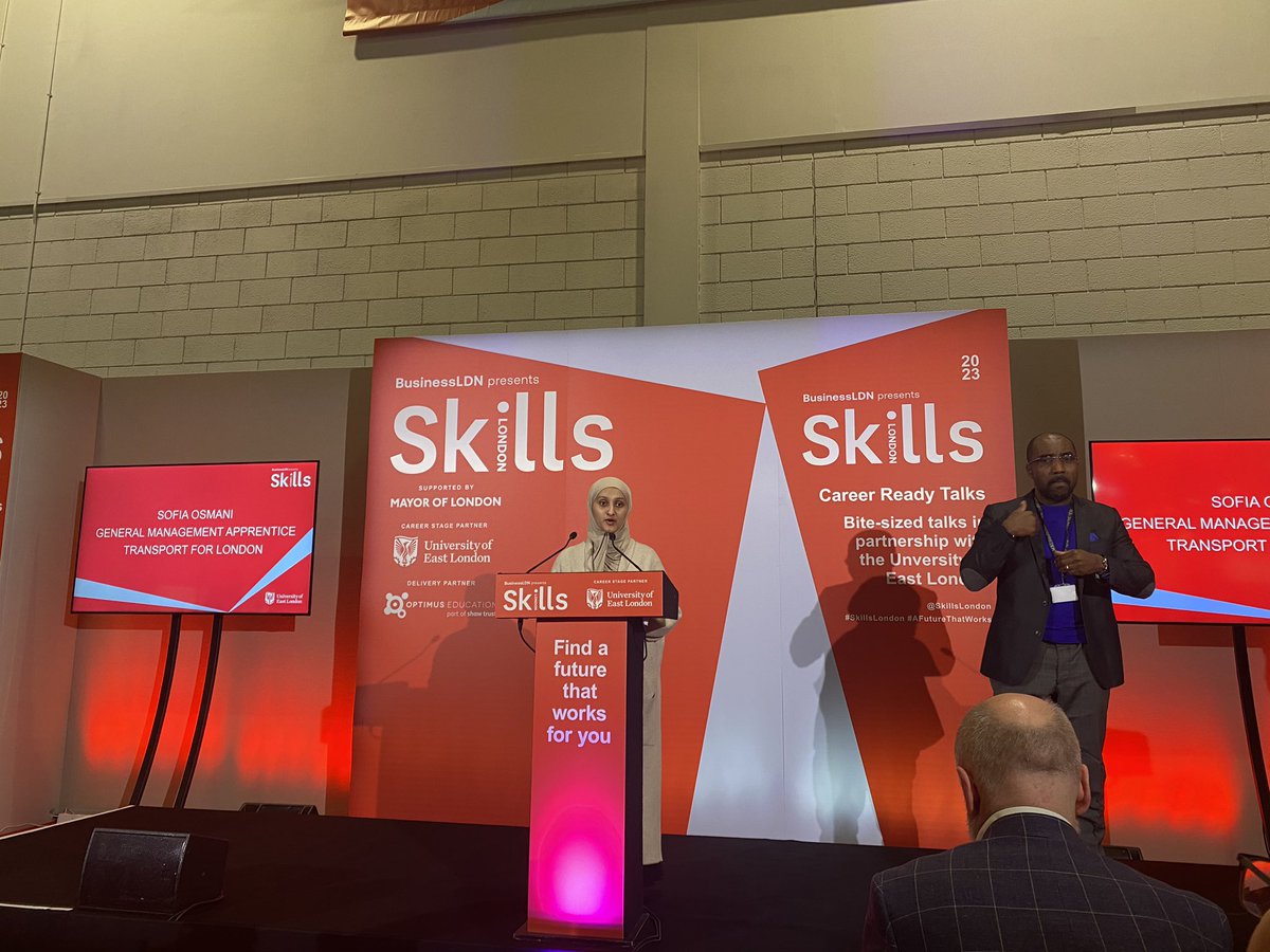 HinaBokhariLD's tweet photo. Inspiring speakers at the @_BusinessLDN Skills London Opening Ceremony. 

Thrilled to see the thousands of young people attending this fabulous event. #SkillsLondon #AFutureThatWorks https://t.co/iVslB2k1xK