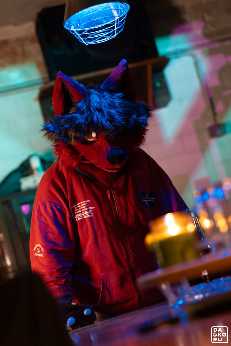 #FursuitFriday 

Pic by <a href="/Furball_Dakoru/">🐺🐾 Dakoru 🐾🐺</a> 

Das ist der erste Beitrag