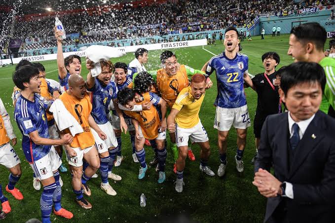 日本サッカー史上W杯のドイツ戦以上にフォトジェニックな写真の多い試合はないと思う。

#あれから1年　#GERJPN