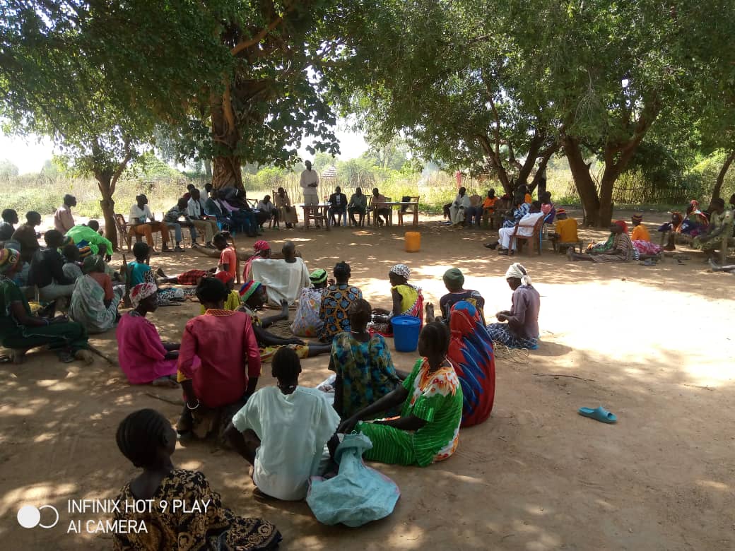 LifeRlc's tweet photo. At RLC, we encouraged maximum community engagement  &amp; bottom-top approach in transforming lives. This week RLC established common goals &amp; purpose of the construction of temporary learning spaces through inception meetings in Aweil East County, Northern Bahrgazel State. https://t.co/2RCgqvi70w