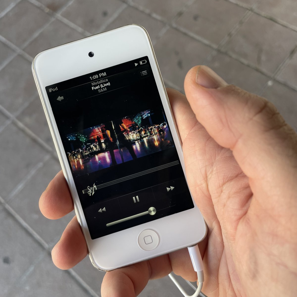 SamuelSokol's tweet photo. #iPodLife https://t.co/eRomHhDyIv