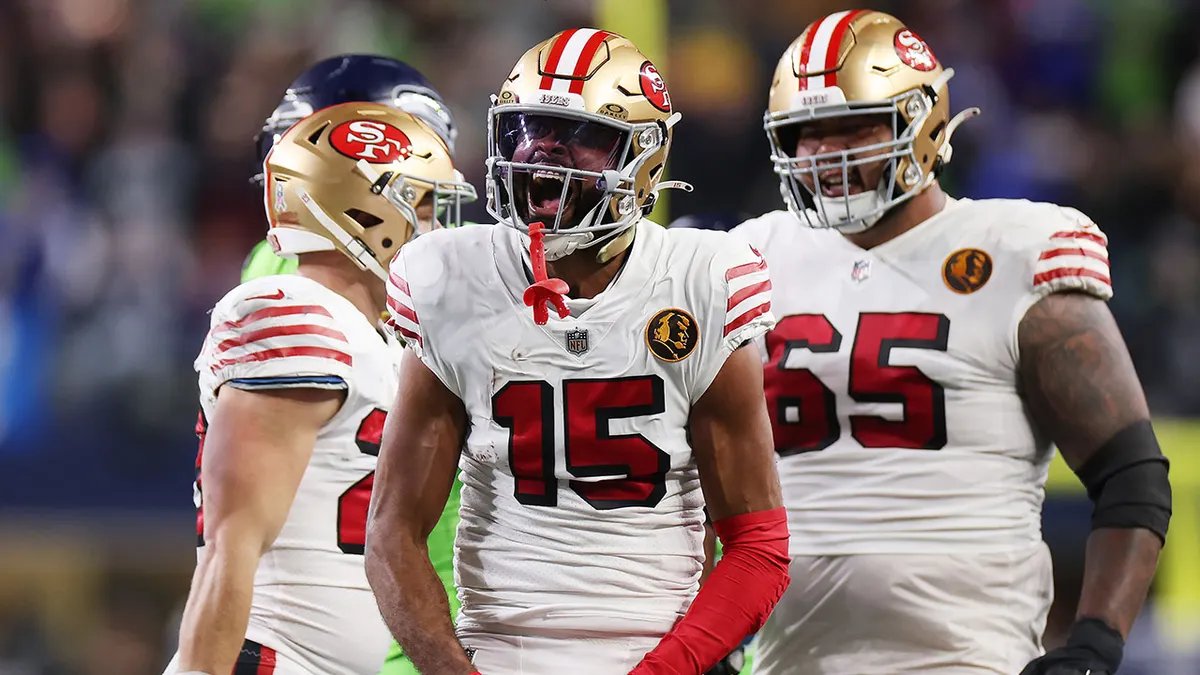 49ers get first Thanksgiving win in 51 years with victory over Seahawks #49ers #49ersvsSeahawks #Seahawks #victoryliner #VICTORYLIGHT #victoryofthemessiah #victory #VictoryCorps Visit: thespidernews.com/49ers-get-firs…