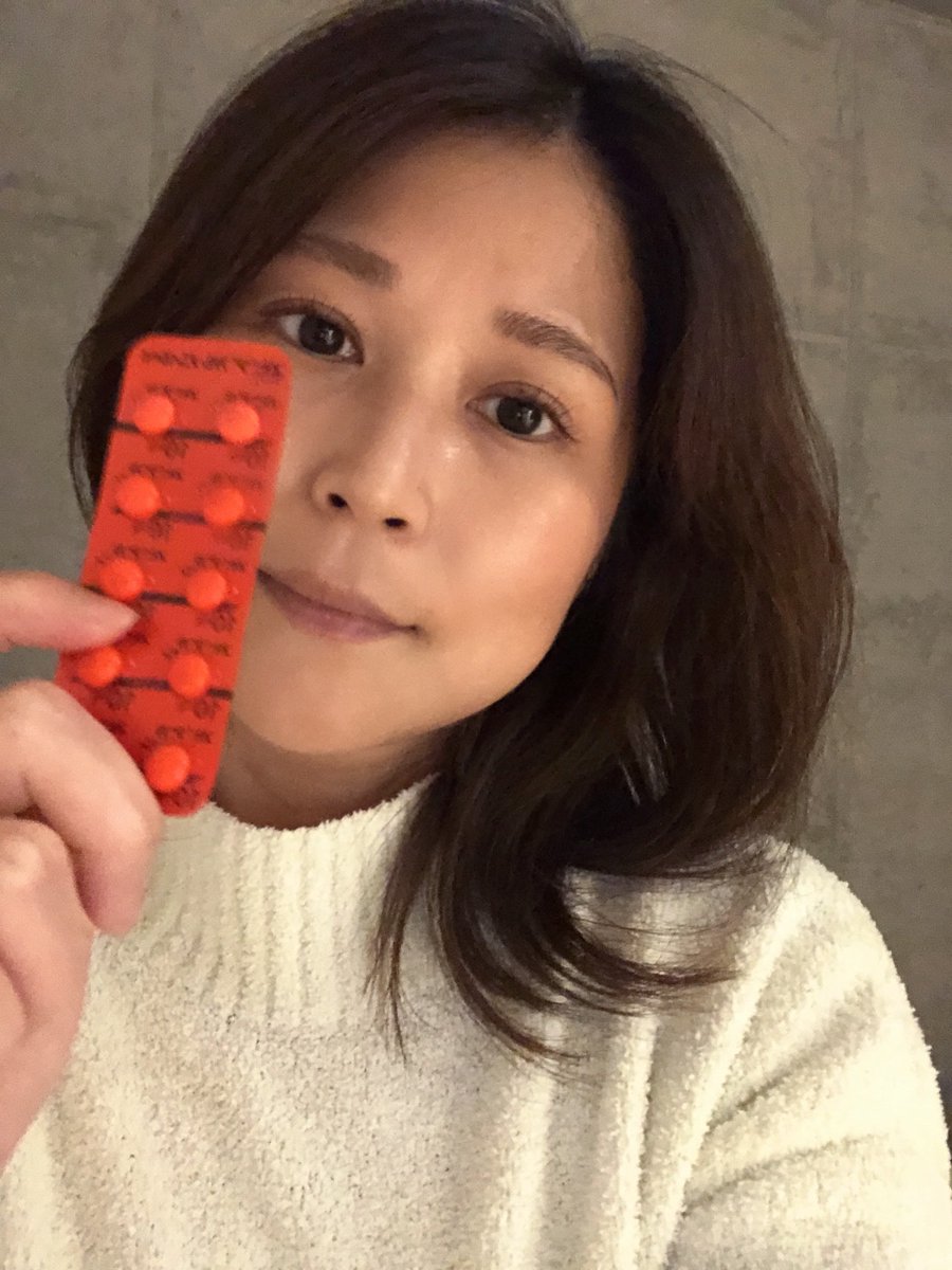 spring818691202's tweet photo. ほうれい線と眉間の皺がとても気になるけど肌自体は調子いい。

ただ年齢には敵いません、、、40歳直前から���かと急激に変わります、、、😢

とりあえず年相応に綺麗を目指そうと自分に言い聞かせて目を瞑ります🙈 https://t.co/9AnlHobSeV