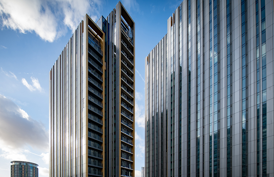 VCUK_Building's tweet photo. @VCUK_Building's prestigious Build to Rent Scheme New Victoria, has been shortlisted at Insider North West Residential Property Awards. Comprising 520 apartments across 2 towers, it was delivered in partnership with @PensionCorp @muse_places @CHROMA @WalkerSime @HAALO_Ltd @WSP_UK https://t.co/gFrCQoFe3e