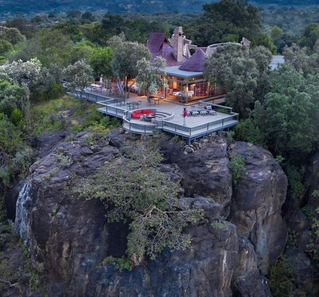 letsDiscoverke's tweet image. The perfect stay in Mara awaits, the simply beautiful Angama Mara Lodge
