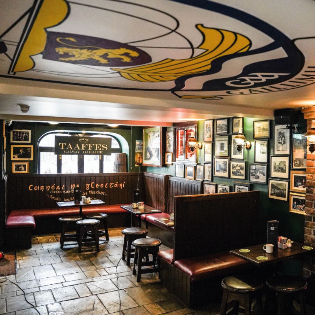 taaffesbar's tweet photo. The calm before the lively weekend storm. See you all soon for another great weekend at Taaffes! 🍻 #BeforeOpening #Cheers #HappyFriday #Taaffesforthecraic https://t.co/cyA98ueRTt