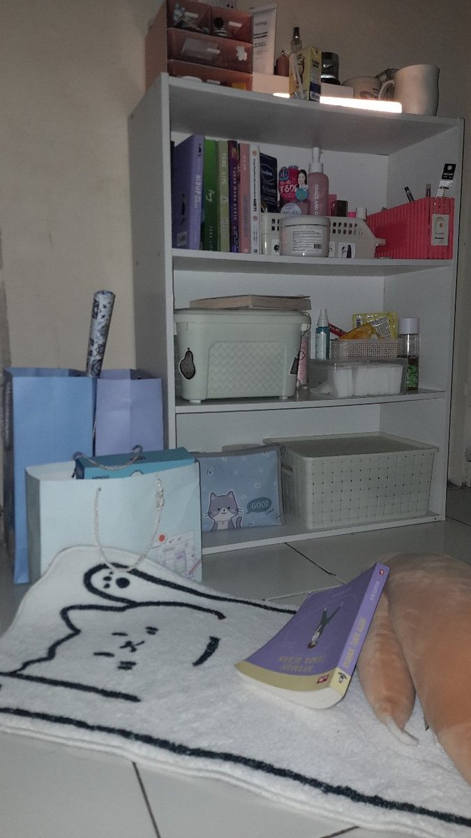 befbelac's tweet photo. hehe akhirnya beli karpet meng https://t.co/BczaO2lfnb
