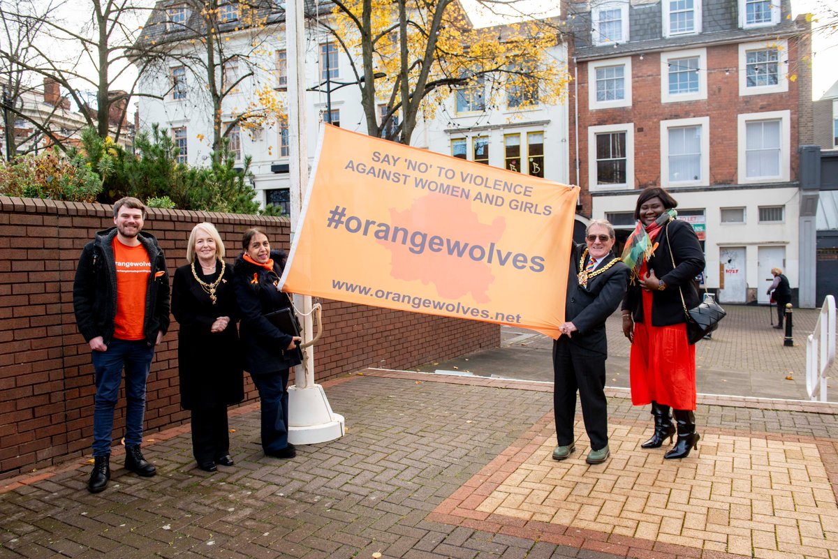 This year's Orange Wolverhampton safeguarding campaign gets underway tomorrow, and a launch event was held outside the Civic Centre today where @WolvesMayor Councillor Dr Mike Hardacre raised the #OrangeWolves flag. Find out more at orangewolves.net