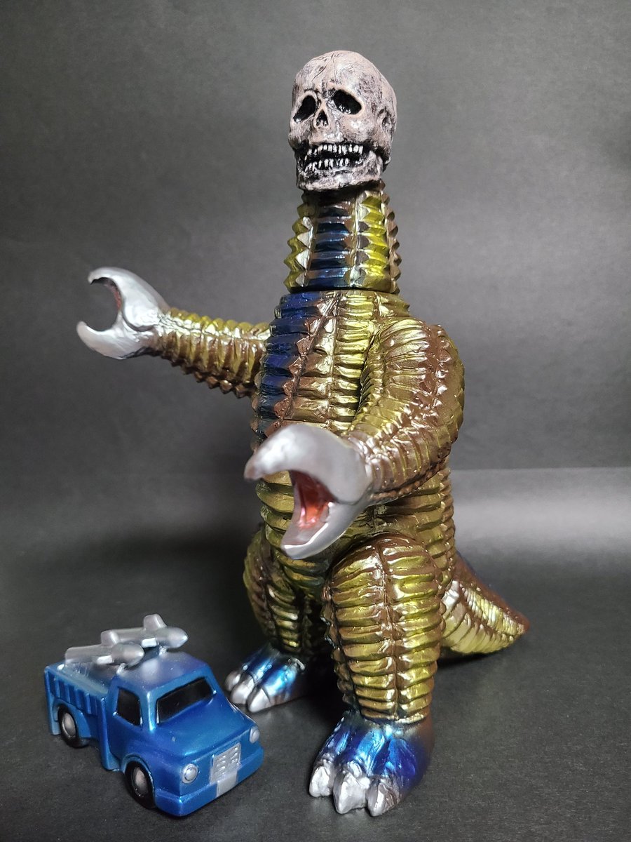 マーミットさんの銀座個展で受注されていたドクロ怪獣が届きました