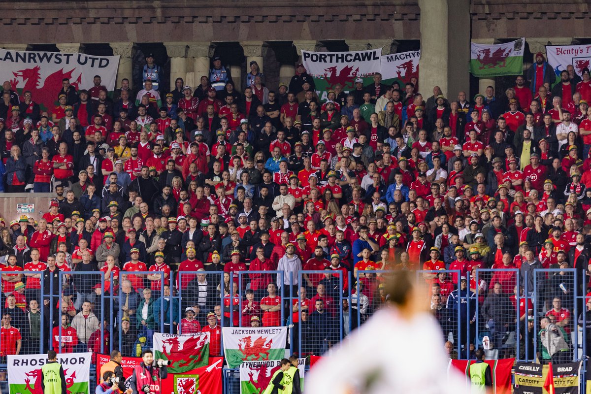 WALES AWAY 2023🏴󠁧󠁢󠁷󠁬󠁳󠁿

By plane, boat, taxi, coach, car and a few steps and scooters too...

A memorable campaign with some really unique locations and great experiences - Diolch to the fans who travelled #TheRedWall

🇭🇷Split ↖️
🇹🇷Samsun ↗️
🇱🇻Riga↙️
🇦🇲Yerevan ↘️

<a href="/Sameoldsmiths/">John Smith</a> 📷