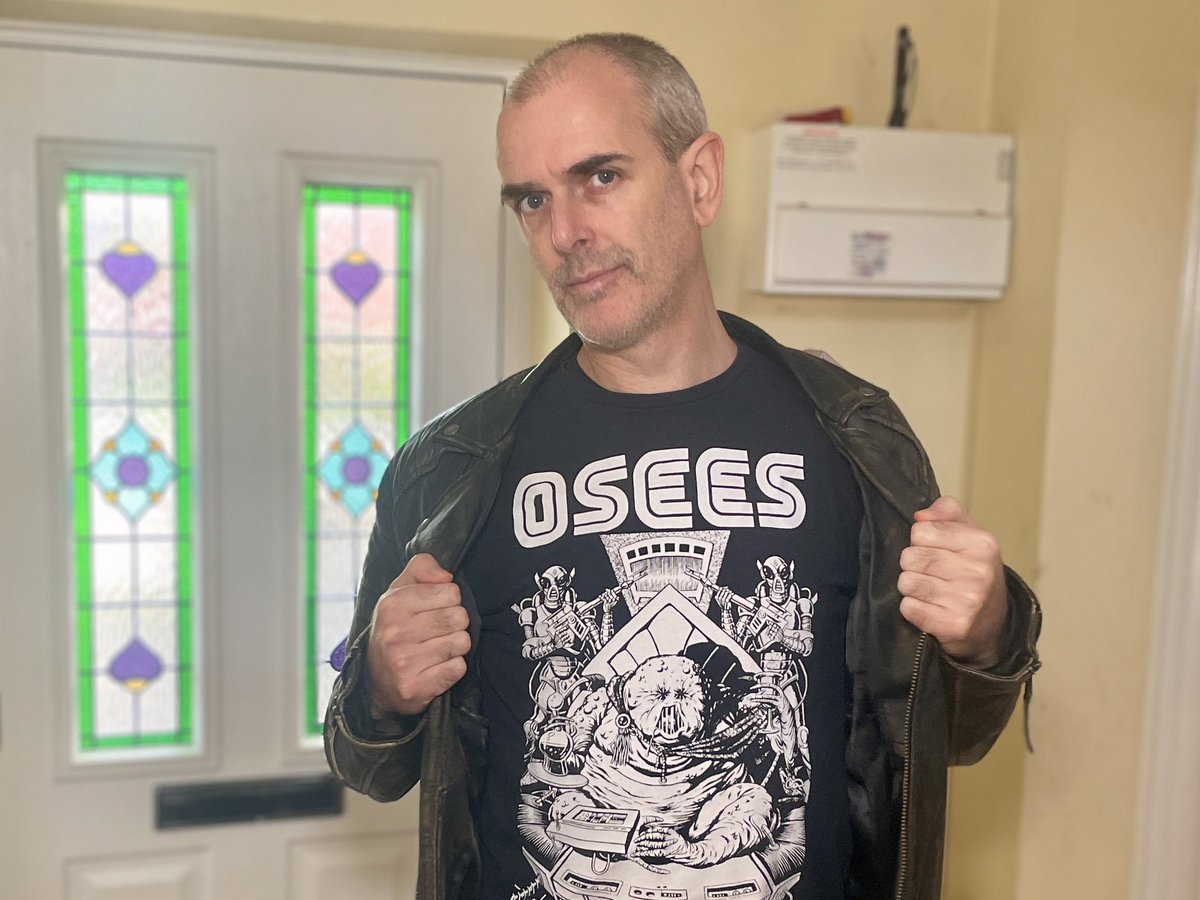 dj_mclaren's tweet photo. It’s #TShirtDay on @BBC6Music so I’m wearing @TheeOhSees while working from home.. 🤘⚡️🤘#soMetal https://t.co/4HG68yduk6