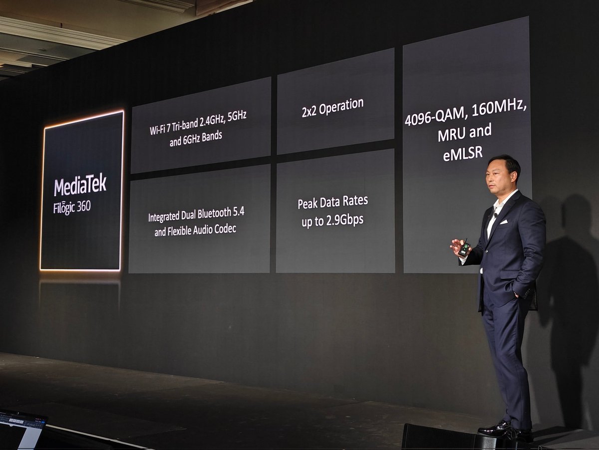 Laurent_Villard's tweet image. MediaTek doubles down on Wi-Fi 7. James C Chen, Vice President Product Technology Marketing, unveiled the new Filogic 860 and Filogic 360 solutions for mainstream devices at MediaTek’s Executive Summit in California - bit.ly/46cMzSp ! #MediaTek (📸 @tnkgrl #MobTechCast)