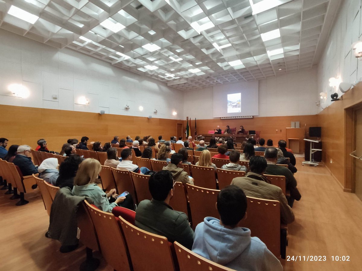 IfapaJunta's tweet photo. 👏 Gran éxito de la VIII Jornada de Cata de #AOVEs del #IFAPA celebrada en el centro Alameda del Obispo, #Córdoba 

🫒 Una cita para dar a conocer la Colección Mundial de Variedades de #Olivo, una fuente de diversidad, aromas y sabores 💚 https://t.co/RKHJAV1zoS