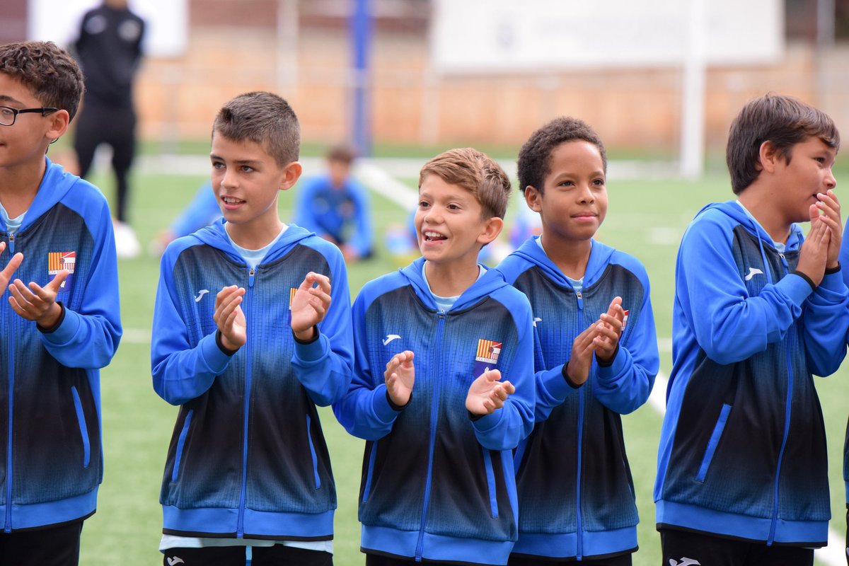 CFAEspluguenc's tweet photo. FUTBOL BASE | DISSABTE ENS VISITA EL BARÇA!

L’aleví A S12 us espera demà al Salt del Pi (12 h)! Reben la visita del FC Barcelona ✌🏻

Quart contra segon en un gran partit! 

#SomEspluguenc | #Esplugues https://t.co/2UFj1CuFMZ