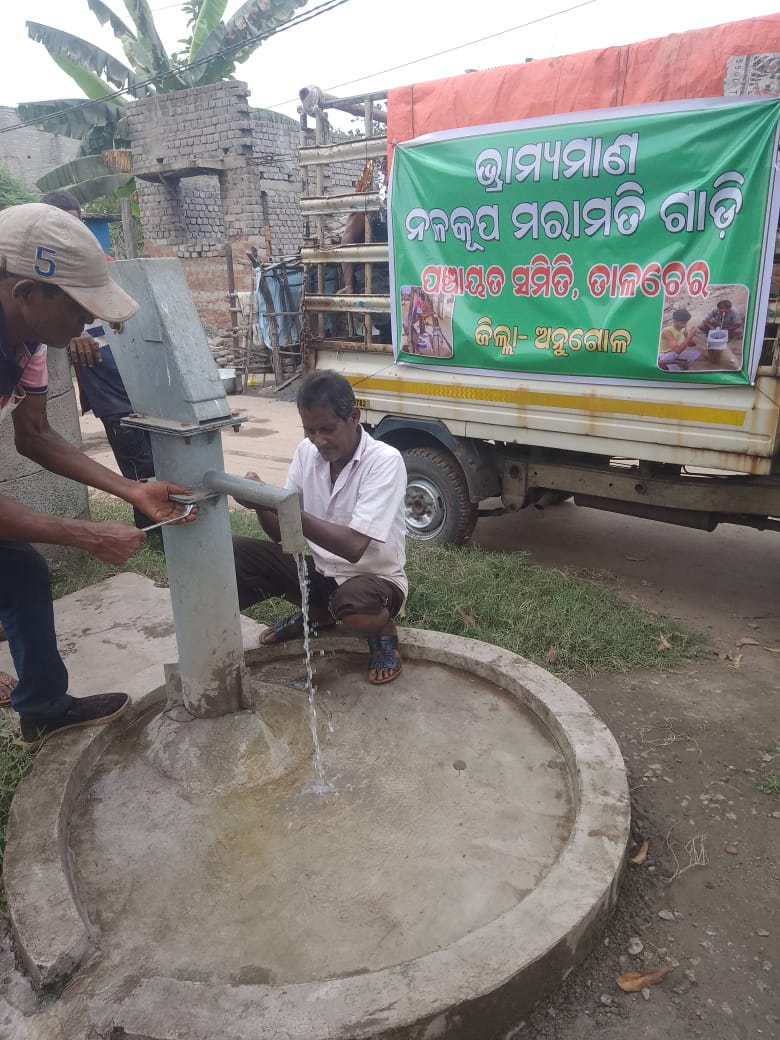 Drinking water availability to all is the motto. Preventive maintenance and repair and painting of tubewells and painting of walls and overhead tanks of helpline numbers in talcher block. #Basudha #Drinkingwaterforall #JJM2023 @angul_dm @PRDeptOdisha