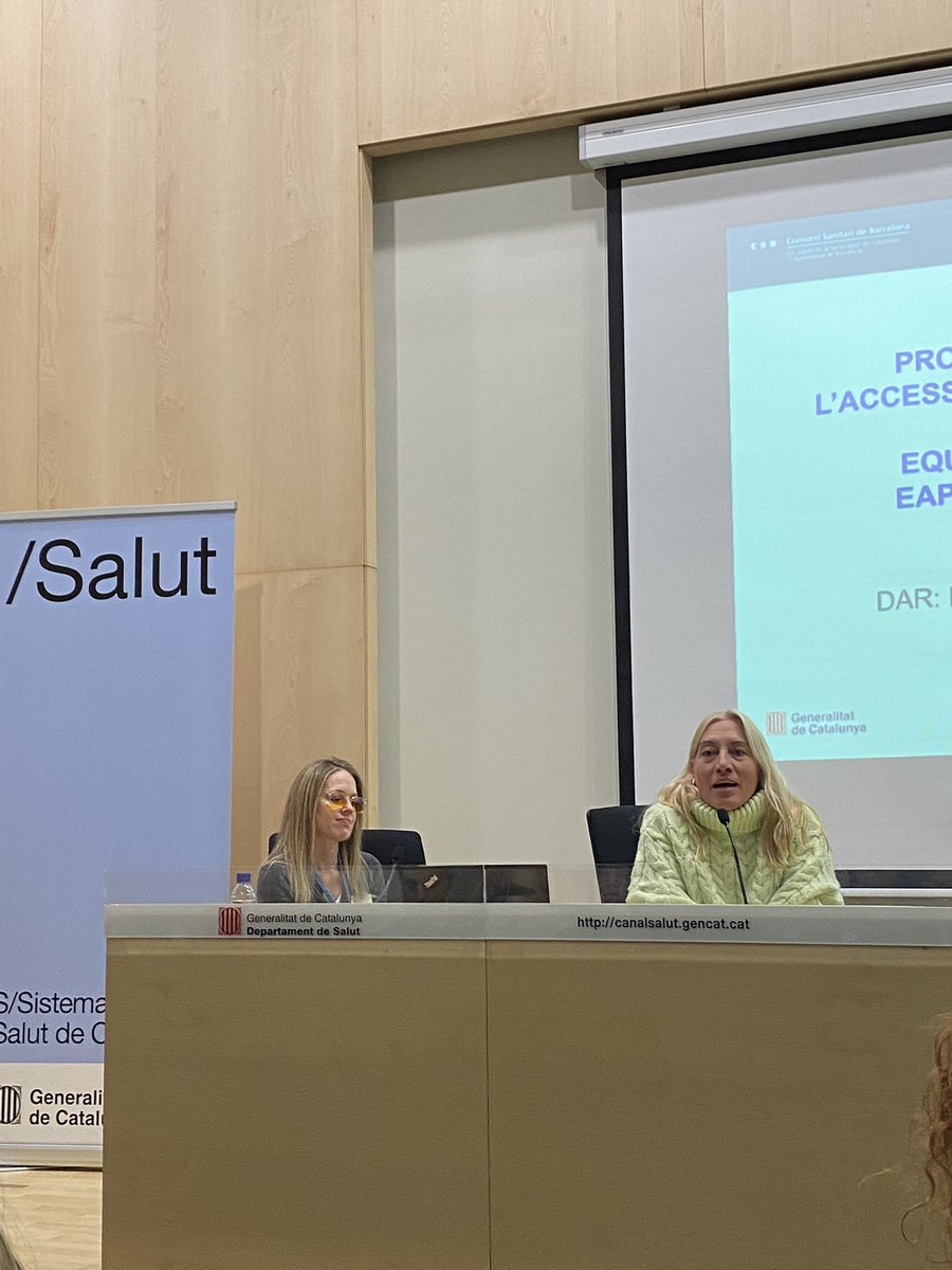 L’EAP Carles Ribas ens presenta les mesures de millora que ha implementat el seu equip per millorar l’accessibilitat a la Jornada de benchmarking sobre accessibilitat als Equips d’Atenció Primària de Barcelona Ciutat. @apicsbcn