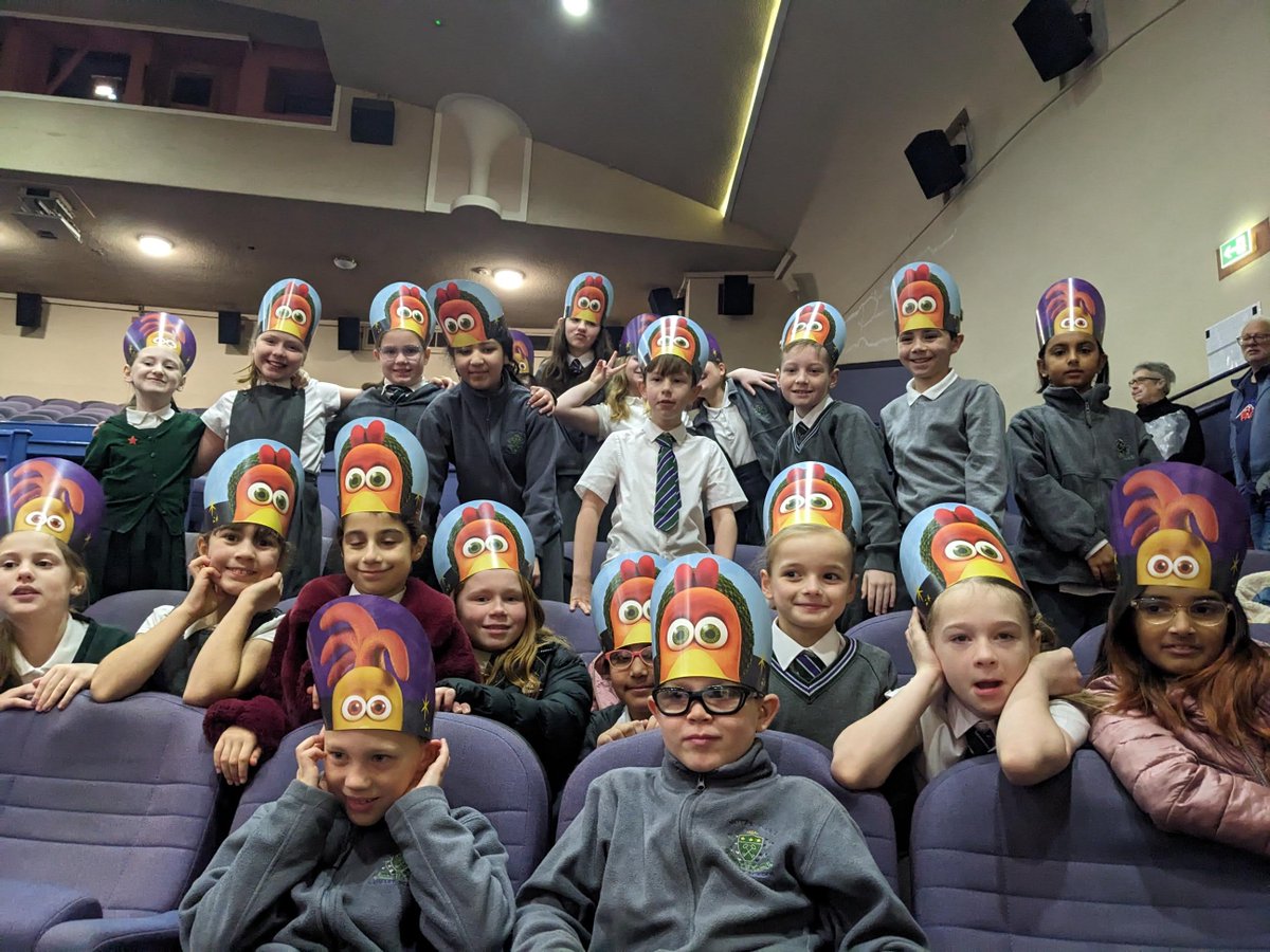 We welcomed these wee chickens @glasgowfilm this morning for the final day of the #IntoFilmFestival to watch the premiere of #chickenrundawnofthenugget 
🐔🍿📽️⭐️
