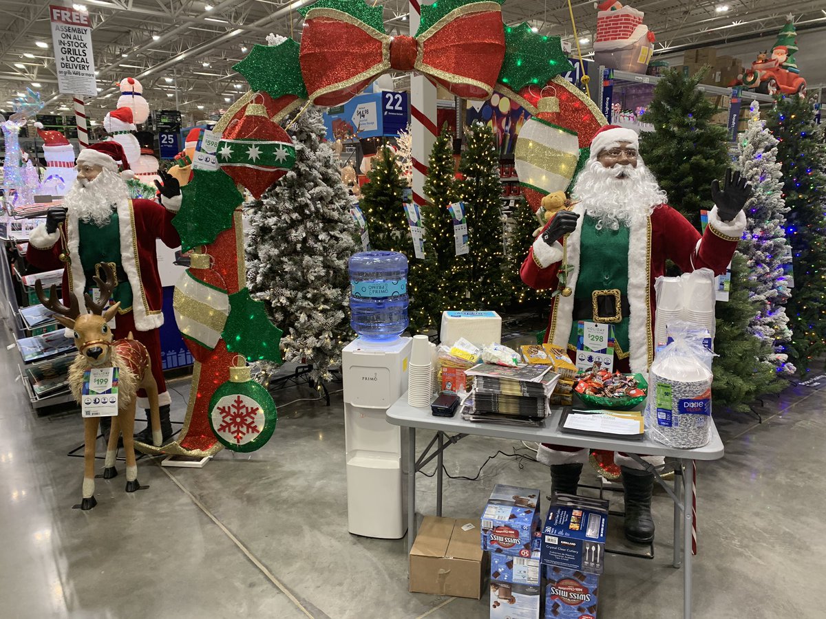 It’s Black Friday at Flemington Lowe’s! Come on down and meet Buddy the Elf, have cookies and hot chocolate with Santa and get your picture with the Grinch! Hurry in for tons of deals! @LowesFlemington @WileyLorena @LowesRegion7