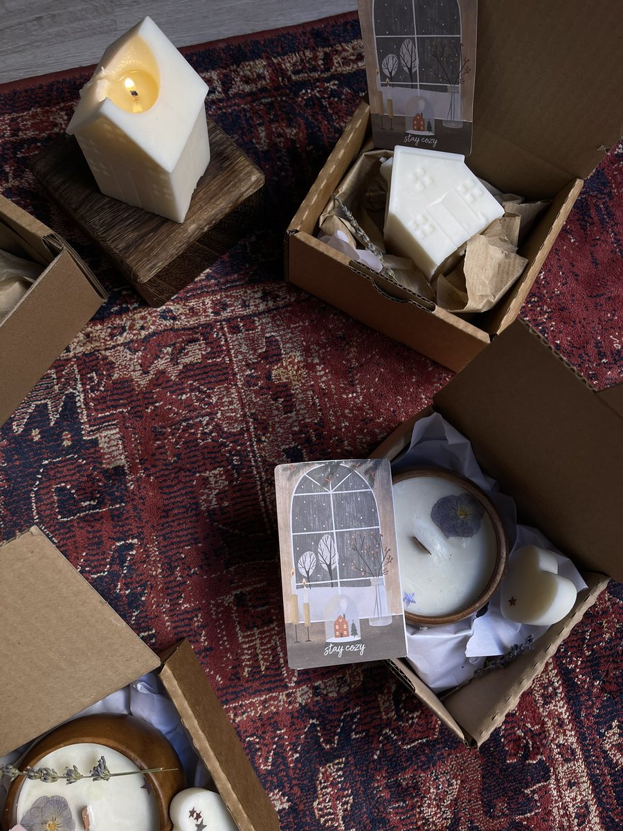 نــَـدى tweet media