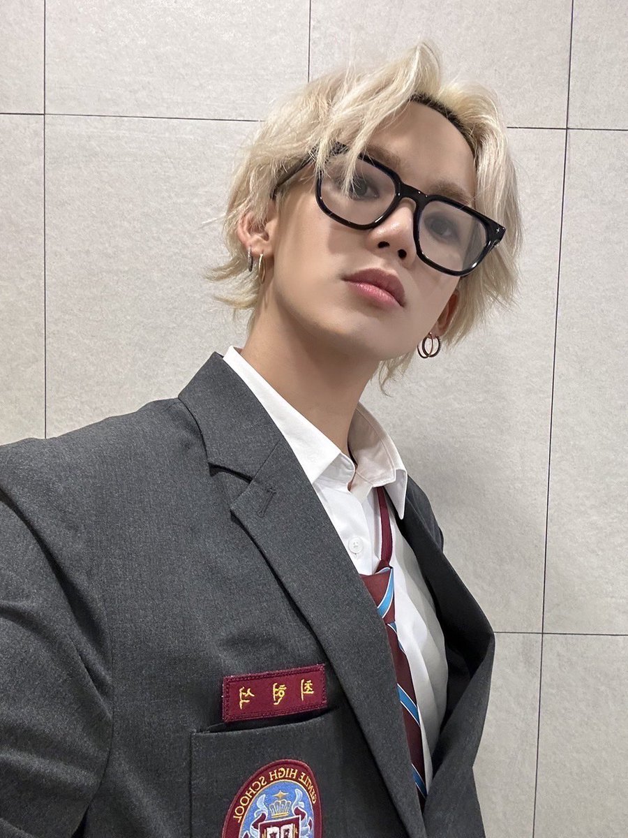 CHOI HYUNSUK. tweet media