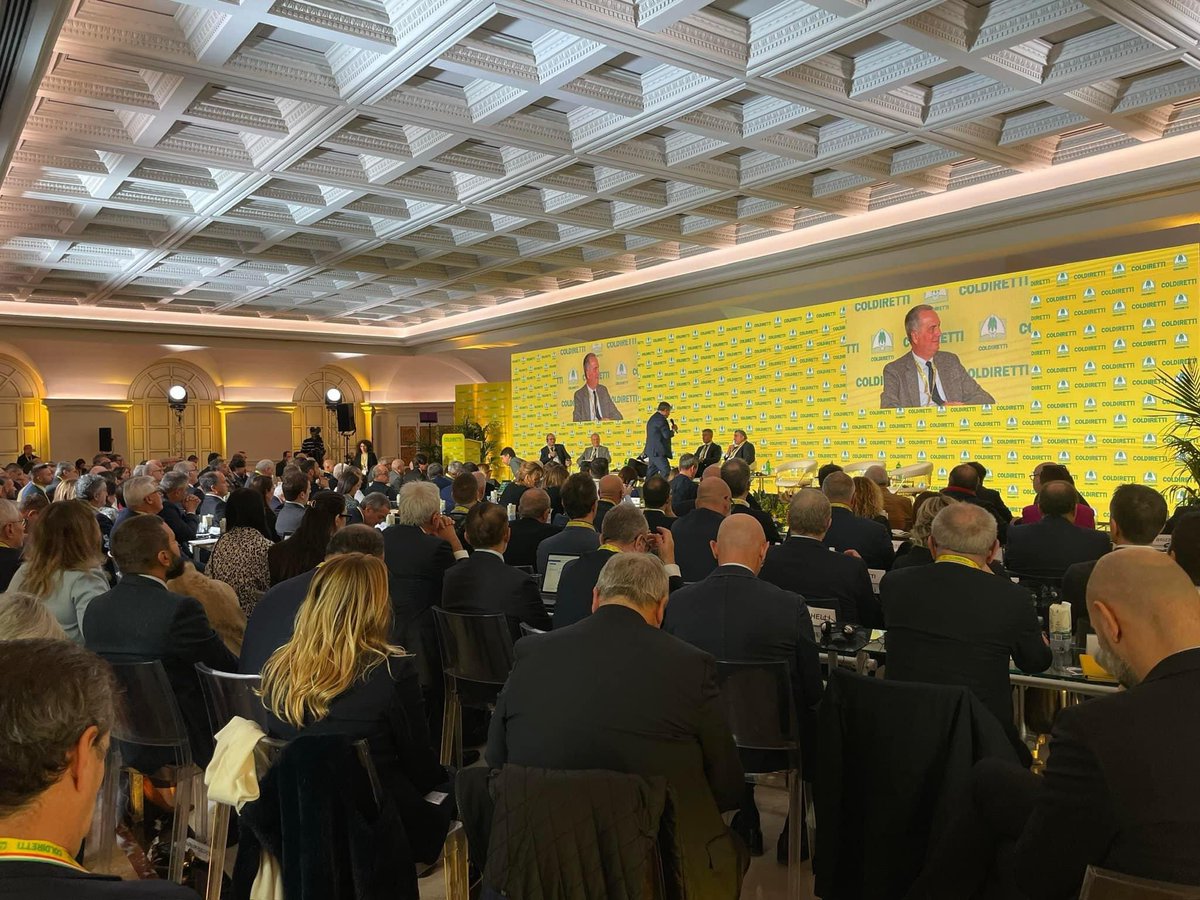 ColdirettiLazio's tweet photo. #CIBOARTIFICIALE
Se ne parla al #Forum23 di @Coldiretti https://t.co/h62Vc4PJ5P