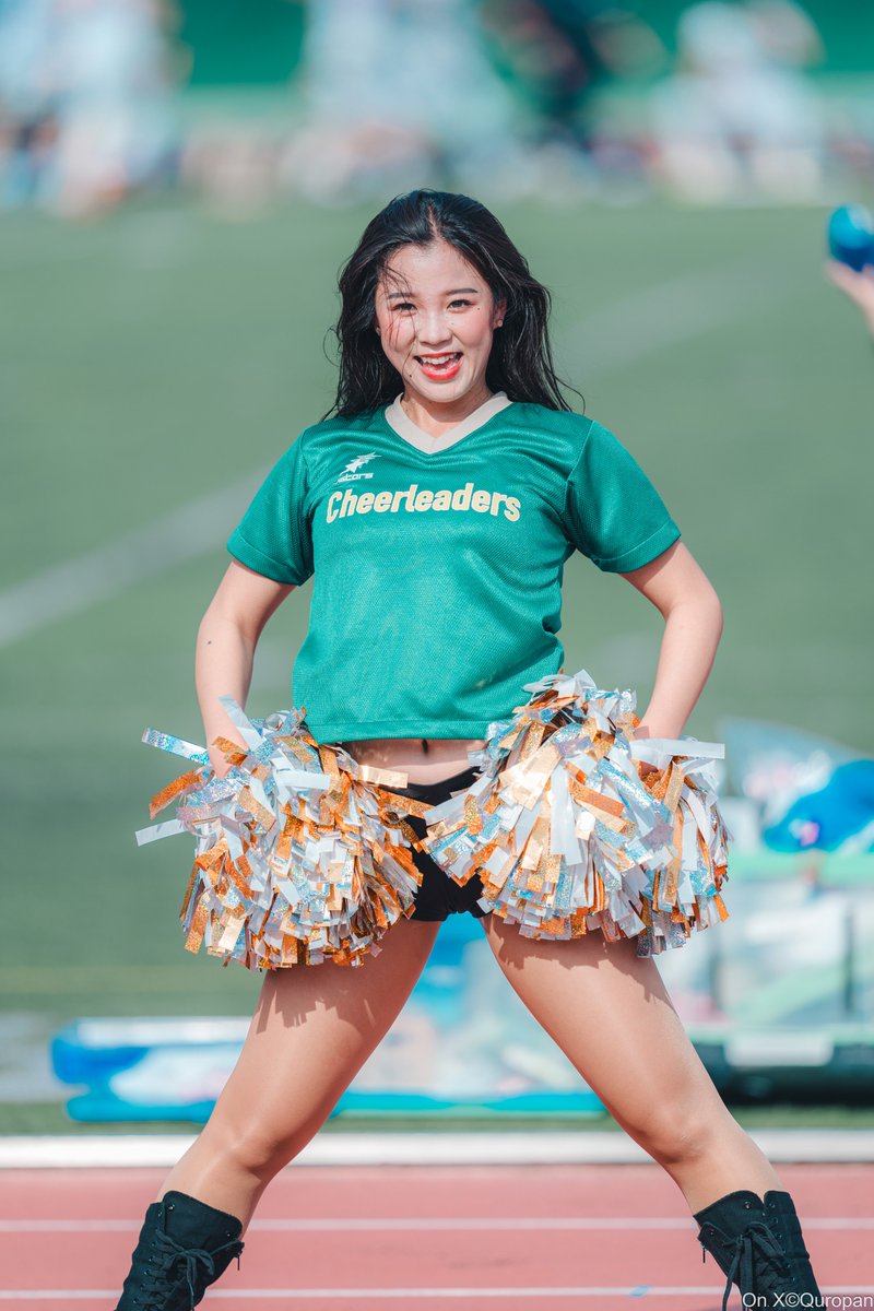 Quropan's tweet image. チアチームが出来て初シーズンの降格選で勝ち残った時、Mayoさんが安堵なのか泣いてた記憶がある。
昇格はもちろん素晴らしいけれど、あの時勝ち残れたのは大切なことだったと思う😌
#jstarsチア
#TRIAXIS
#jstars