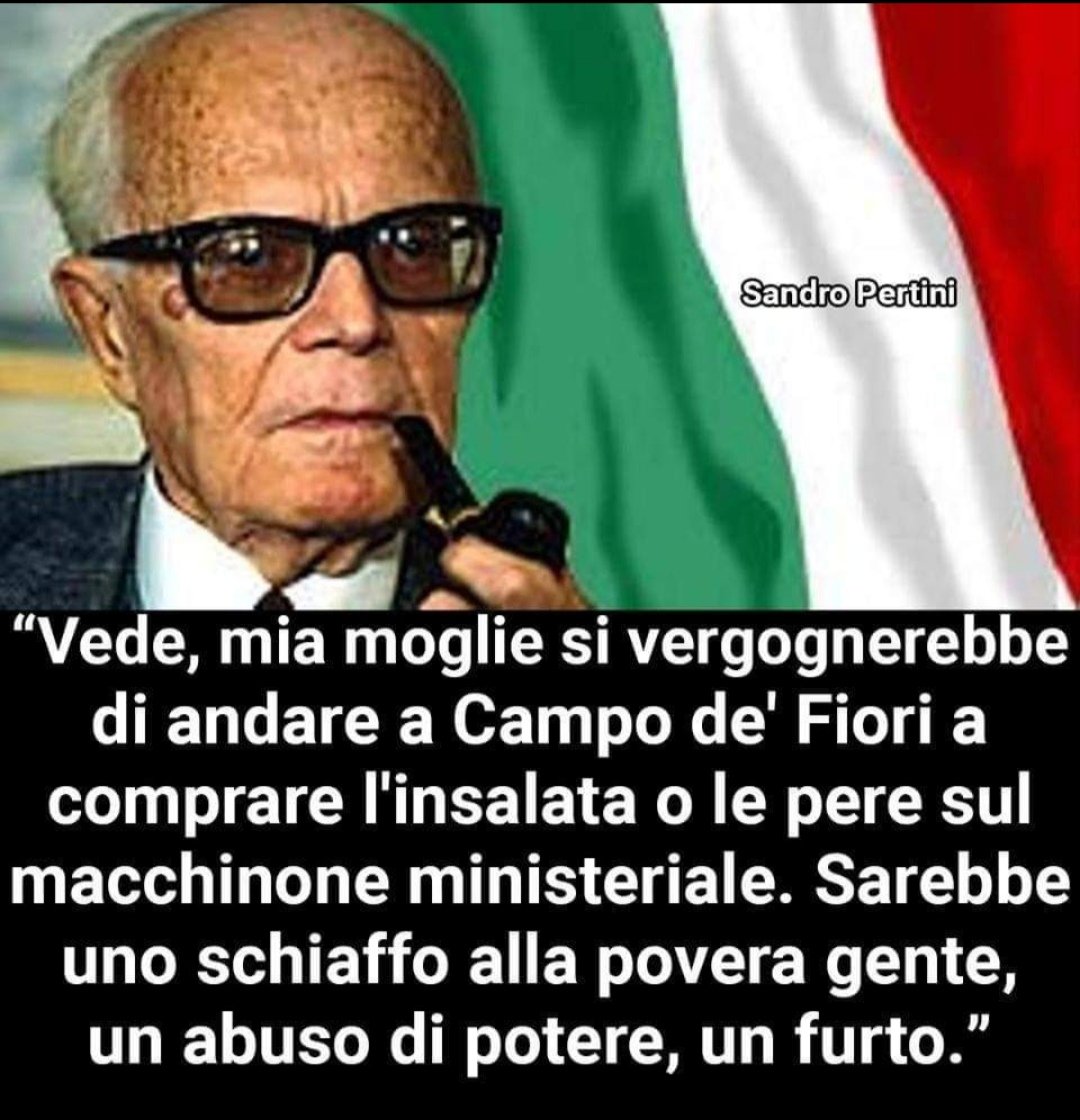 1angelica5's tweet photo. Citofonare #Lollobrigida https://t.co/yuGC98IiPF
